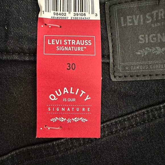 Men's Black Jean Shorts - Picture 10 of 10